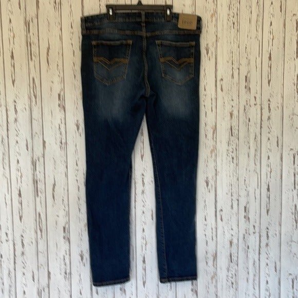 IZOD Jeans - Picture 3 of 6